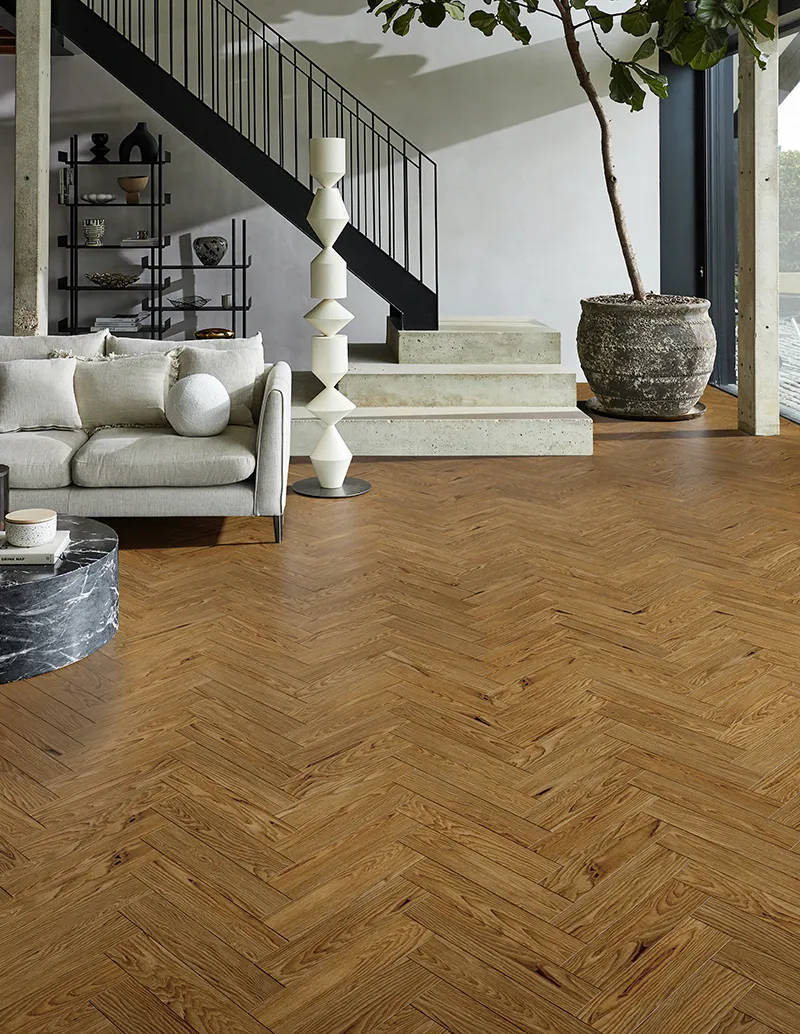 Chene 14mm Herringbone Golden Handscraped